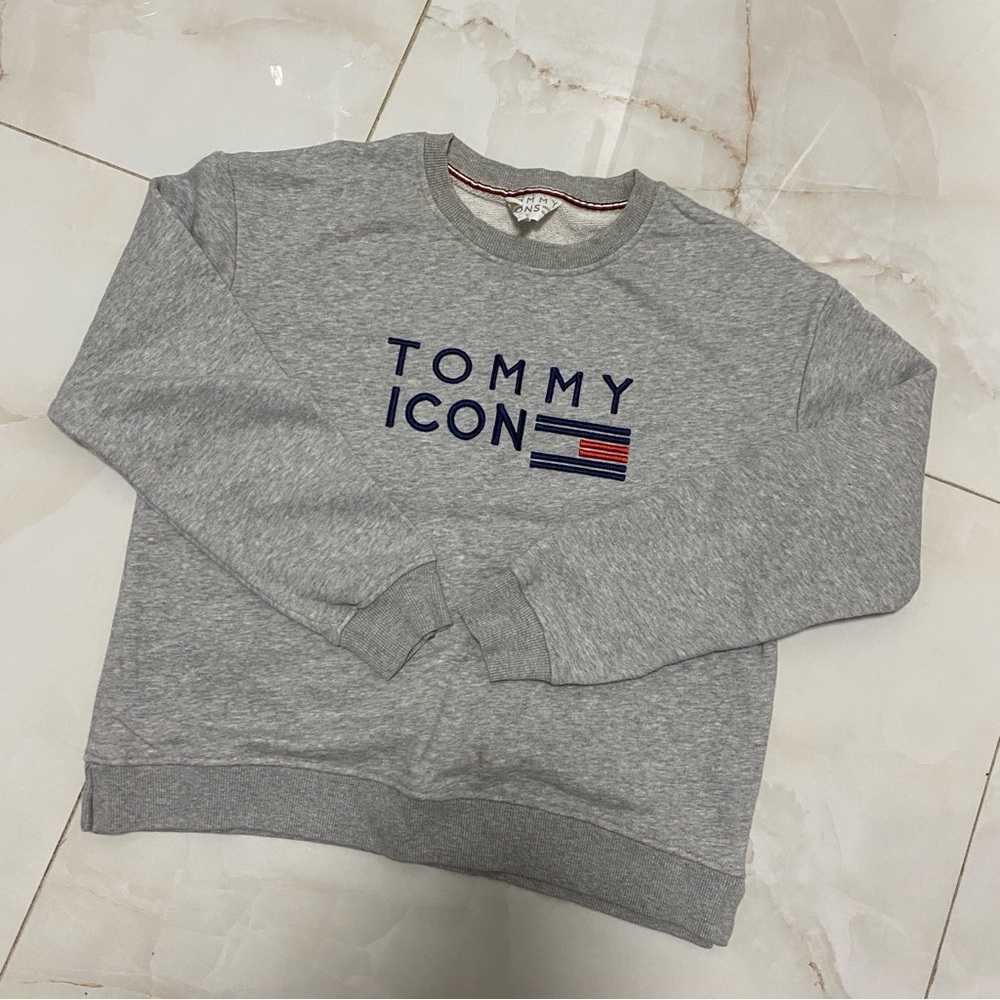 Tommy Hilfiger Gray Logo Sweater